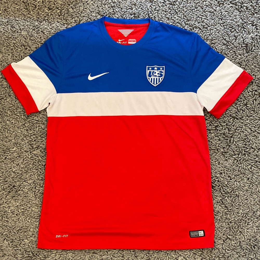 Nike Dri-Fit 2014 US Men’s National Team soccer jersey. Men’s LARGE
